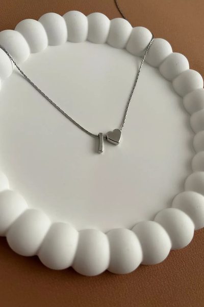 Alexis Carrel Çelik Zincirli I Harfli Kolye, Kalp Detaylı Gümüş Renk Harf Kolye