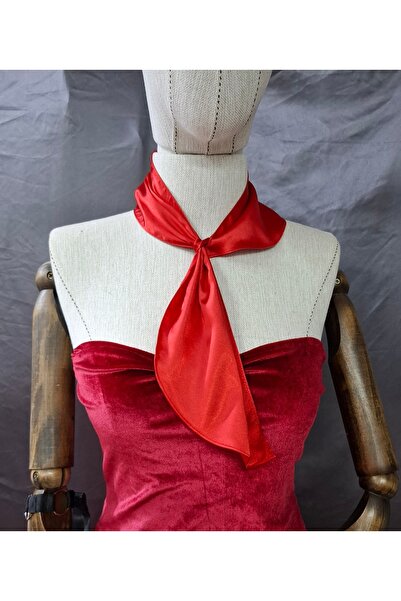 Qrsln Κόκκινο γραβάτα με γιακά με σατέν φουλάρι Ronja