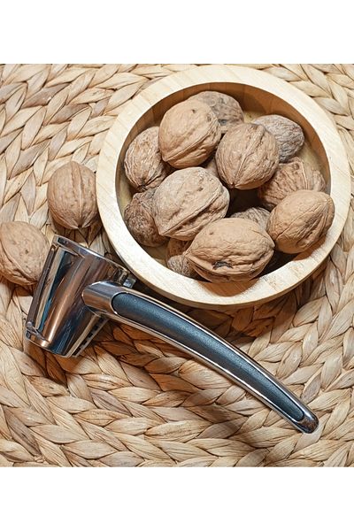 TARIK HOME Lux Stainless Steel Walnut Cracker