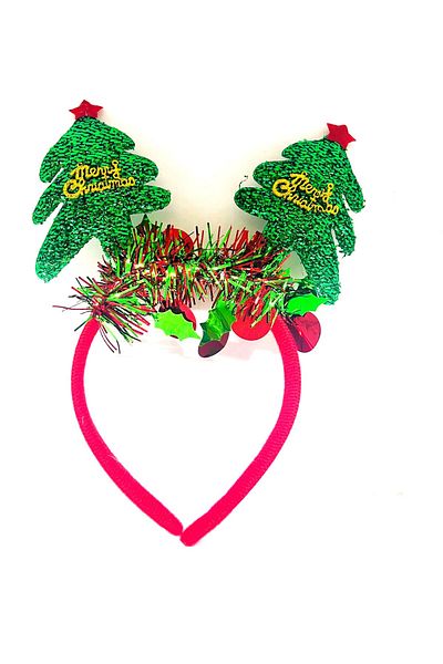 BERG ATELIER Merry Christmas Written Christmas Tree Christmas Concept Crown
