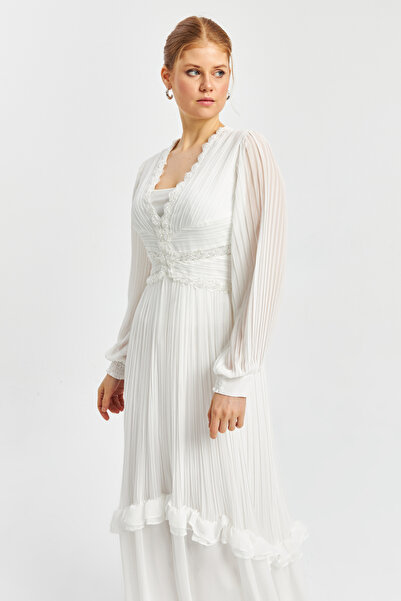 İnce V yaka İşleme ve Pilise detaylı Uzun Şİfon Abiye Elbise