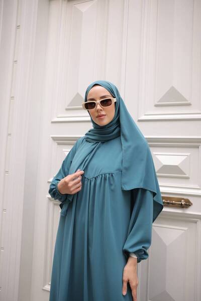 Nueny prive Cross Robal Dress with Shales