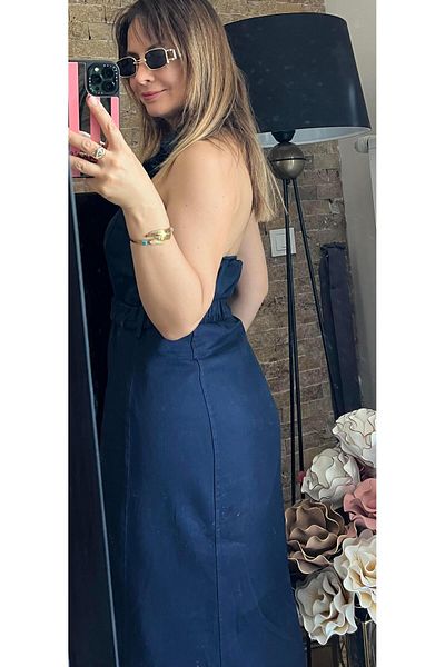 Cardella Rochie din Gabardina de In Albastru Bleumarin - Lavabila cu Detaliu Fără Spate și Curea