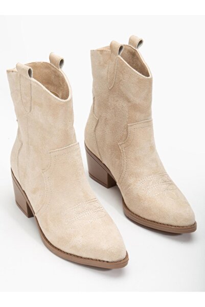 Afilli Kadın Ten Bej Süet Mat Sivri Burun Slip On Kalın Kısa Topuklu Tokalı Şık Western Kovboy Bot Ayakkabı