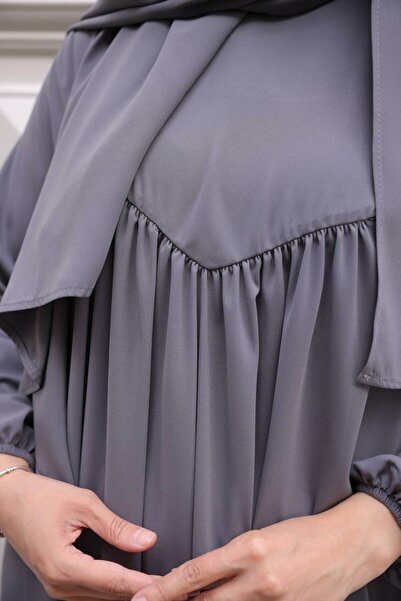 Nueny prive Cross Robal Dress with Shales