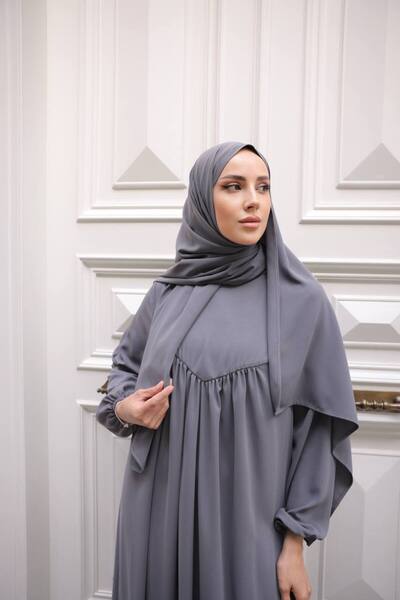 Nueny prive Cross Robal Dress with Shales