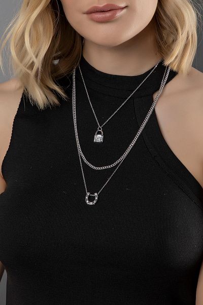 Modex Horseshoe Figured Necklace