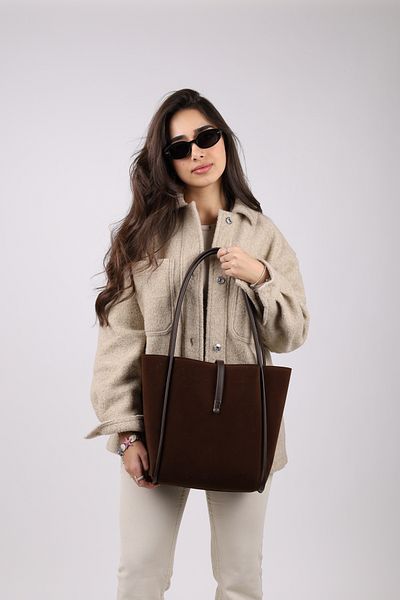 NOTHING Geantă de mână și de umăr pentru femei, din piele intoarsa, maro, cu inchidere magnetică, geantă de machiaj L:30 L:33 L:15 cm JADE
