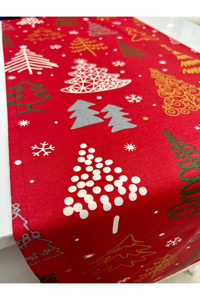 Sahra İpek Christmas Patterned Runner