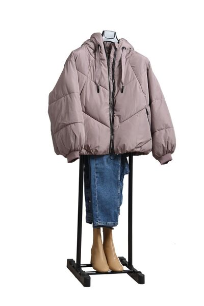 Lerato Tek Tepeli Dilsiz Uşak, Elbise Askısı Siyah Yükseklik Ayarlanabilir 96...