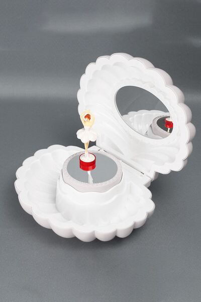 Chavin Hareketli Balerinli istiridye Takı ve Müzik Kutusu hd137