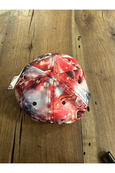 Vagon Gezegen desenli kırmızı renkli hiphop cap şapka