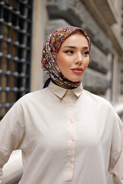 QASSA SHAL وشاح بنمط عرقي