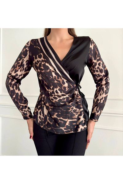 STEPS Leo Patterned Double Breasted Satin Blouse