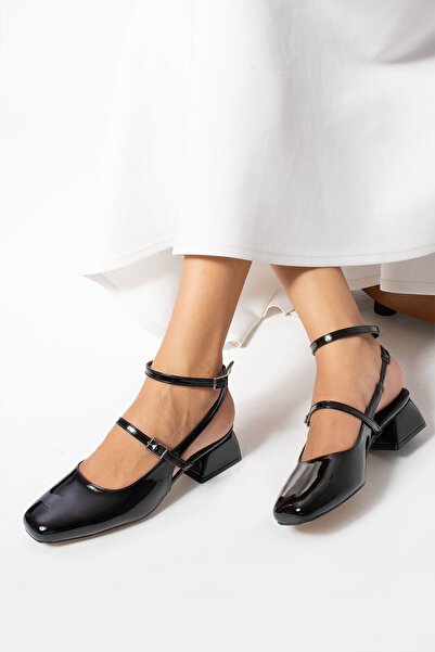 Güllü Shoes Черни лачени кожени обувки с къс ток, за ежедневна употреба и спе...