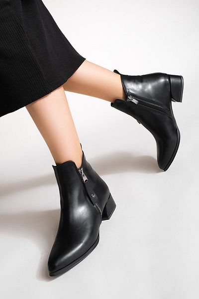 Marjin Damen Stiefel & Bootie mit Absatz, spitzer Zehenbereich, Reißverschluss, klassische Alltagsstiefel Avore schwarz