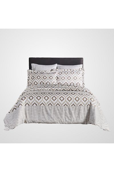 Donetella Printed Bedding Comforter Set, 7 Pcs King Size Fits 240x260 Cms With 350 GSM Detachable Filler