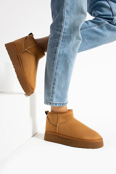 CARLO BİANCO Γυναικείες μπότες Moli Mini Suede με γούνα στο εσωτερικό και χοντρή σόλα