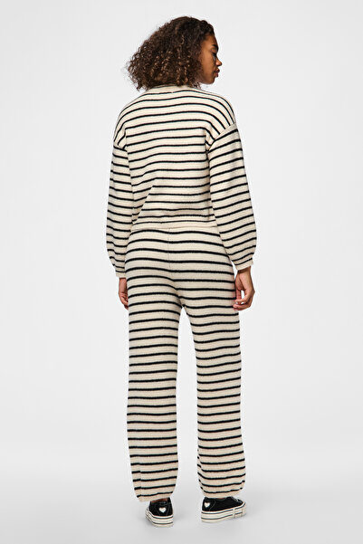 PIECES Belül díszített Yarnit különböző női nadrág - derékközép, egyenes szabású