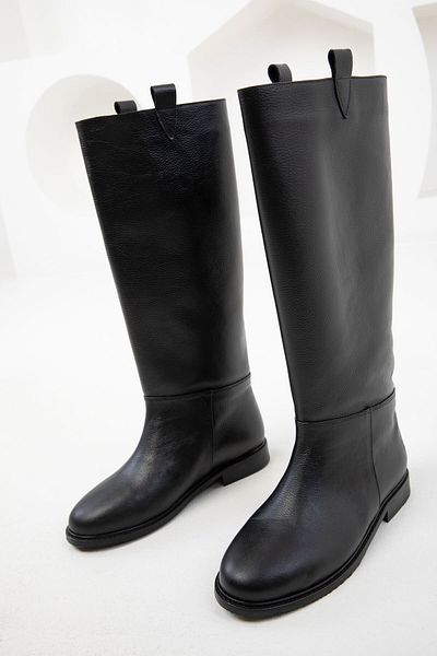 SOHO Černé dámské boty z pravé kůže - Model 20129