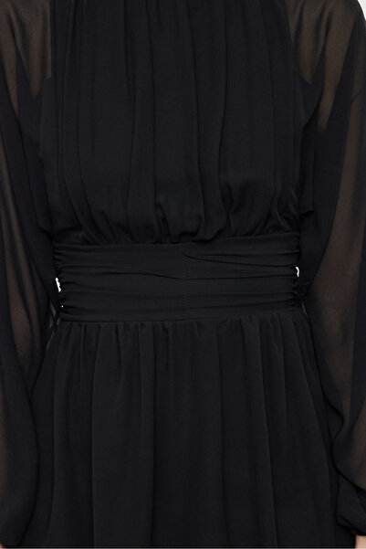 Edit by Trendyol Μαύρο κοντό φόρεμα με επένδυση από σιφόν TEDAW25EL00051