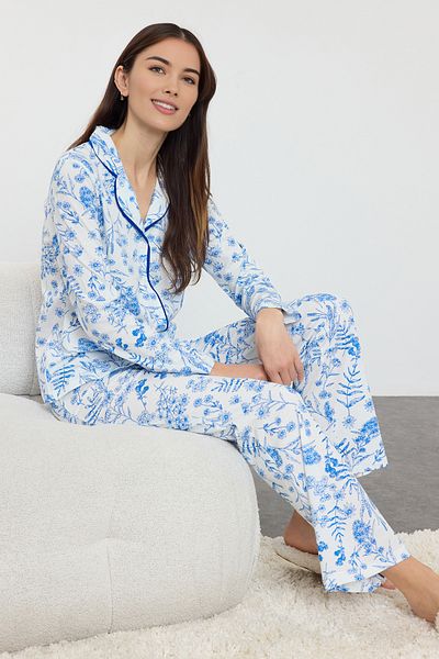 Trendyol Collection Modrá, 100% bavlna, pletená souprava na spaní s květinovým vzorem – Thmaw25pt00000