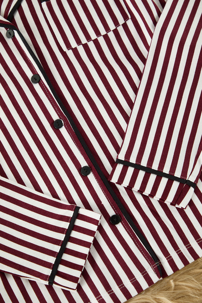 Trendyol Collection Σετ υπνοδωματίων 100% βαμβακερό μπορντό ριγέ πλεκτό - με λεπτομέρεια σωληνώσεων THMAW21PT0614