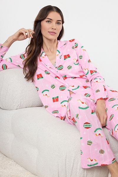Trendyol Collection Růžová sada pleteného pyžama ze 100% bavlny s vánočním motivem Thmaw25Pt00172