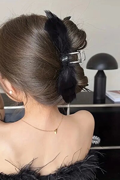 PRVT Black Color Feather Figured Peg Buckle