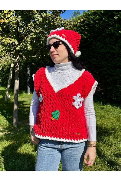 Meltem's New Year Women's Sweater and Hat Set - Red
