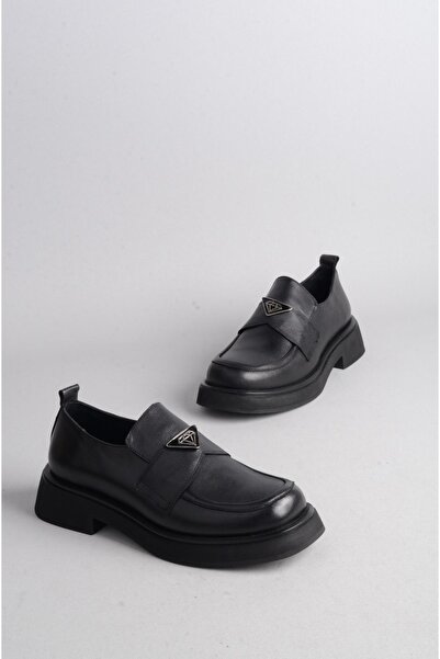 SEÇ KUNDURA SEÇ 25100553 HAKİKİ DERİ MASKÜLEN KADIN AYAKKABI SİYAH