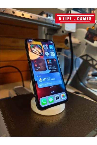 a life in games Stylish and Elegant Decorative Phone Holder Modern Design Desktop Organizer / Car Interior