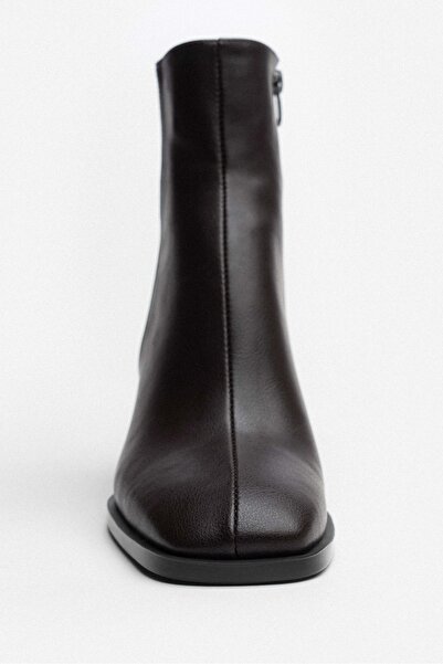 NİŞANTAŞI SHOES Darelis Kahve Mat Fermuar Detay Küt Burun Kadın Topuklu Bot