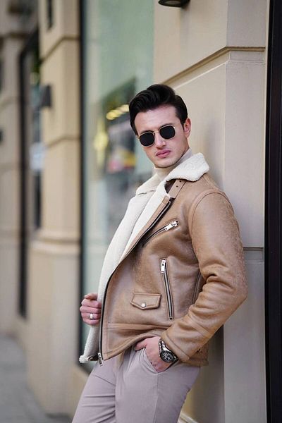LOES MOMENT New Season Sheepskin Northern Model Napa Coat