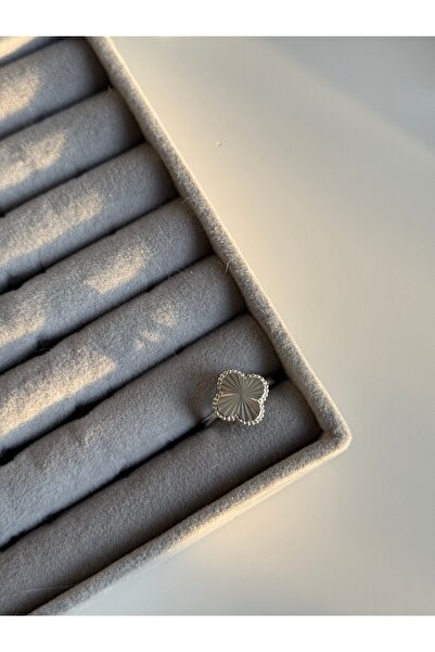 Dorsla Accessories خاتم البرسيم الفضي قابل للتعديل