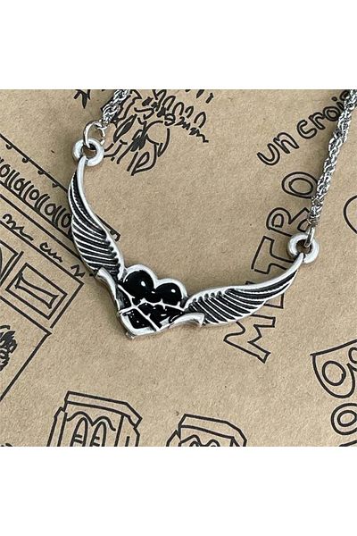 Köstebek Angel Wings Black Heart Necklace