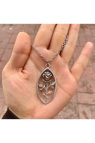 Köstebek Vintage Tableau Rose Necklace