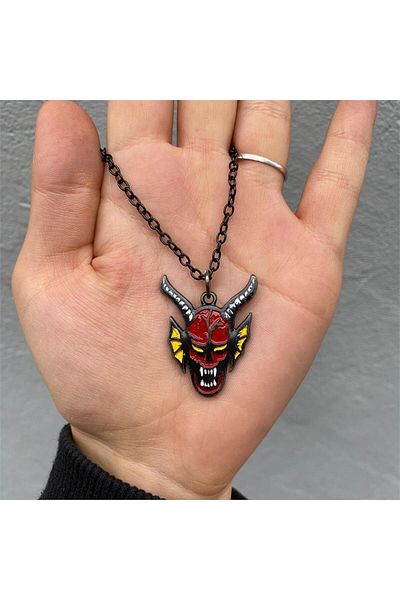 Köstebek Stranger Things 4. Season Hellfire Club Devil Head Necklace