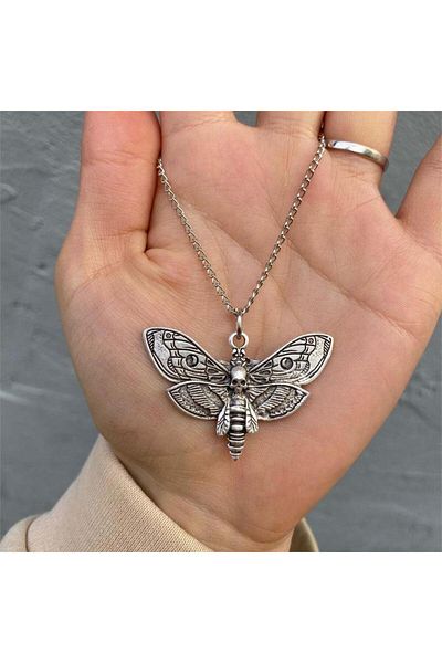 Köstebek Skull Moth Necklace