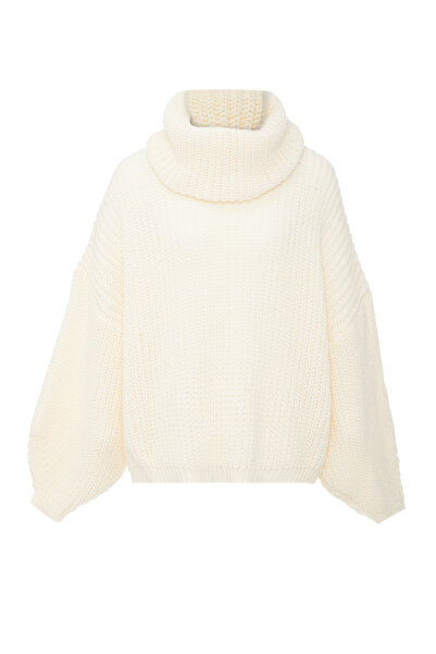 Ebeeza Sweater