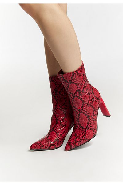 Faina Stiefelette