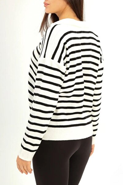 Mossta White Polo Neck Striped Loose Knitwear Blouse