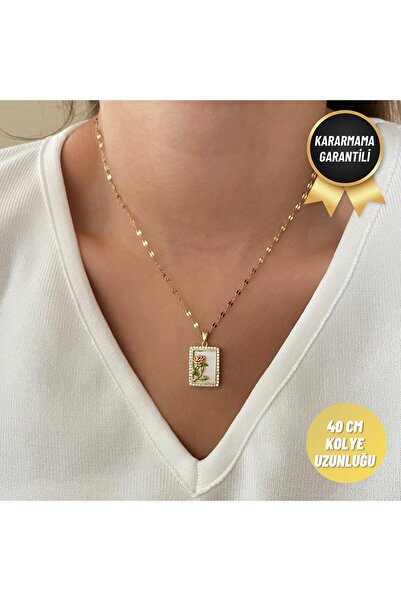 nerora Rose Medallion Necklace