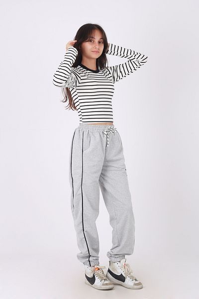han elegant Crop and Side Bias Sweatpants
