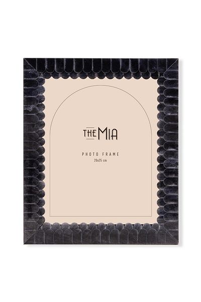 The Mia Wavy Photo Frame Black 25X30 cm