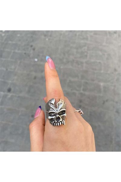 Köstebek Broken Skull Ring