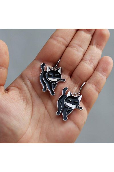 Köstebek Murder Sly Cat Earrings