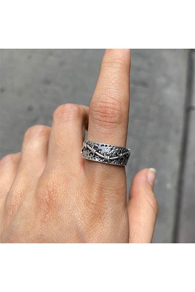 Köstebek Barbed Wire Patterned Strip Ring
