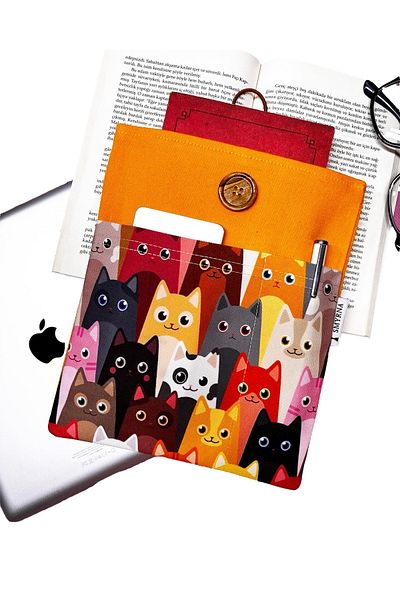 Smyrna Book Case / Tablet Case / Ebook Case / Multi-Purpose Case (Cats, Yellow)