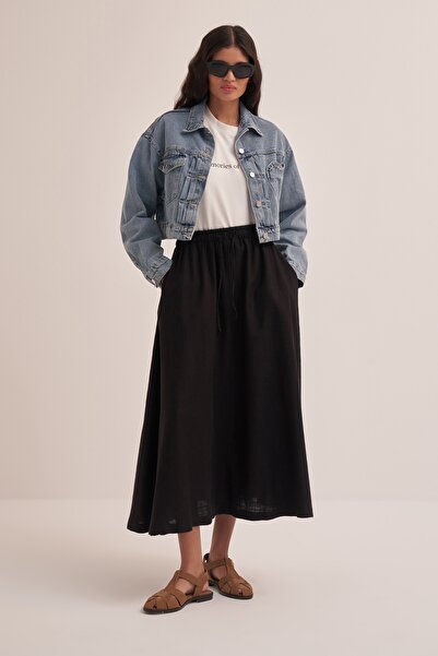 EBU Prive Μαύρη γυναικεία φούστα από οργανικό βαμβάκι - Λεπτομέρεια ραφής